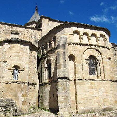 Maison Accueillante A Nant Avec Piscine Partagee Luaran gambar